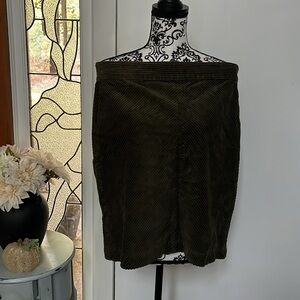 Talbots olive green corduroy skirt with pockets NWT size 12